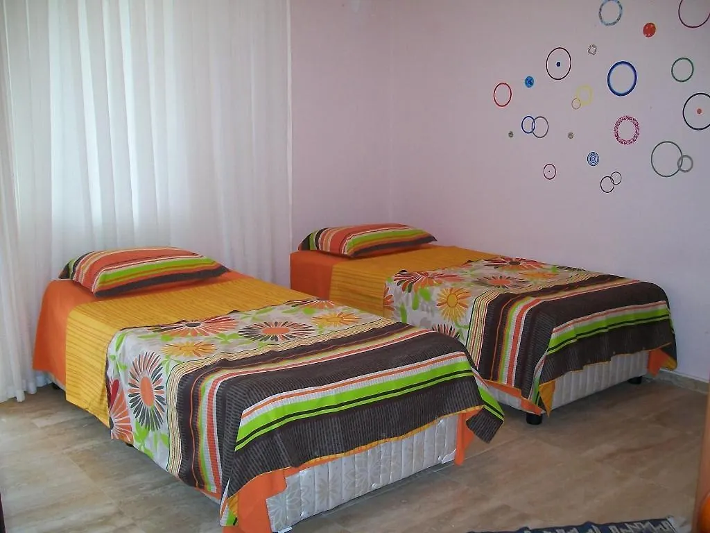 Hotel Sevgi 2 萨利杰尔梅 3*,